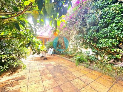 Jardí de Casa o xalet en venda en Mataró amb Aire condicionat, Calefacció i Terrassa