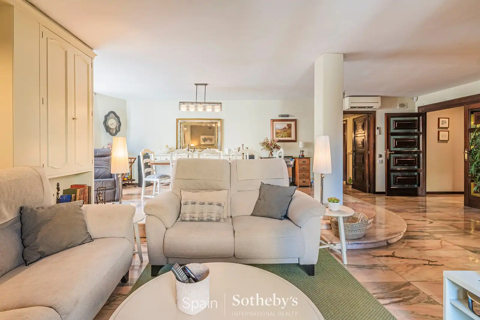 Sala d'estar de Apartament en venda en Barcelona amb Aire condicionat, Calefacció i Traster