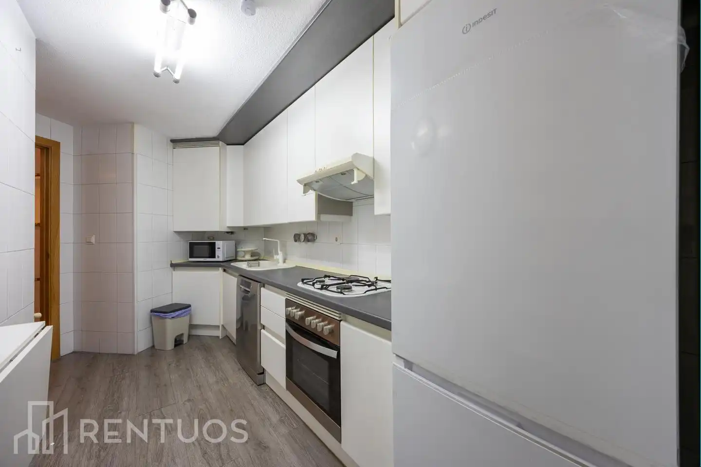 Cuina de Pis de lloguer en Madrid amb Aire condicionat, Calefacció i Parquet