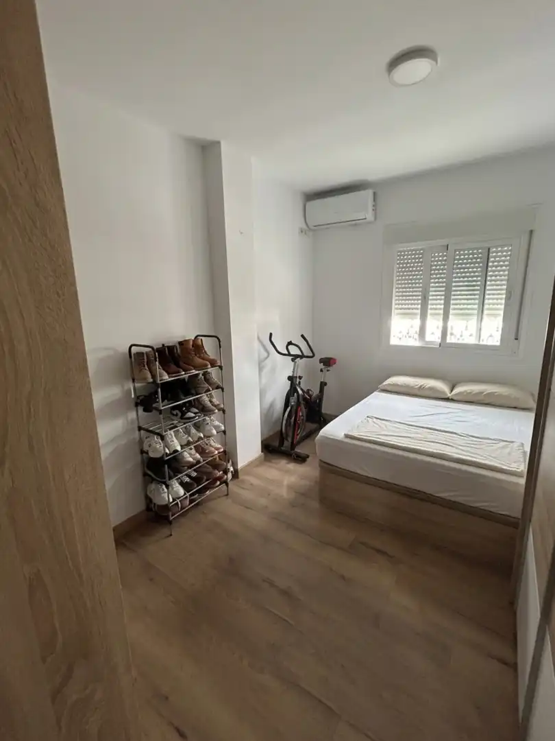 Habitación de Casa adosada en venta en Málaga con Aire acondicionado