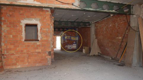 OPORTUNIDAD AMPLIA CASA CON LOCAL EN AIELO DE MALFERIT