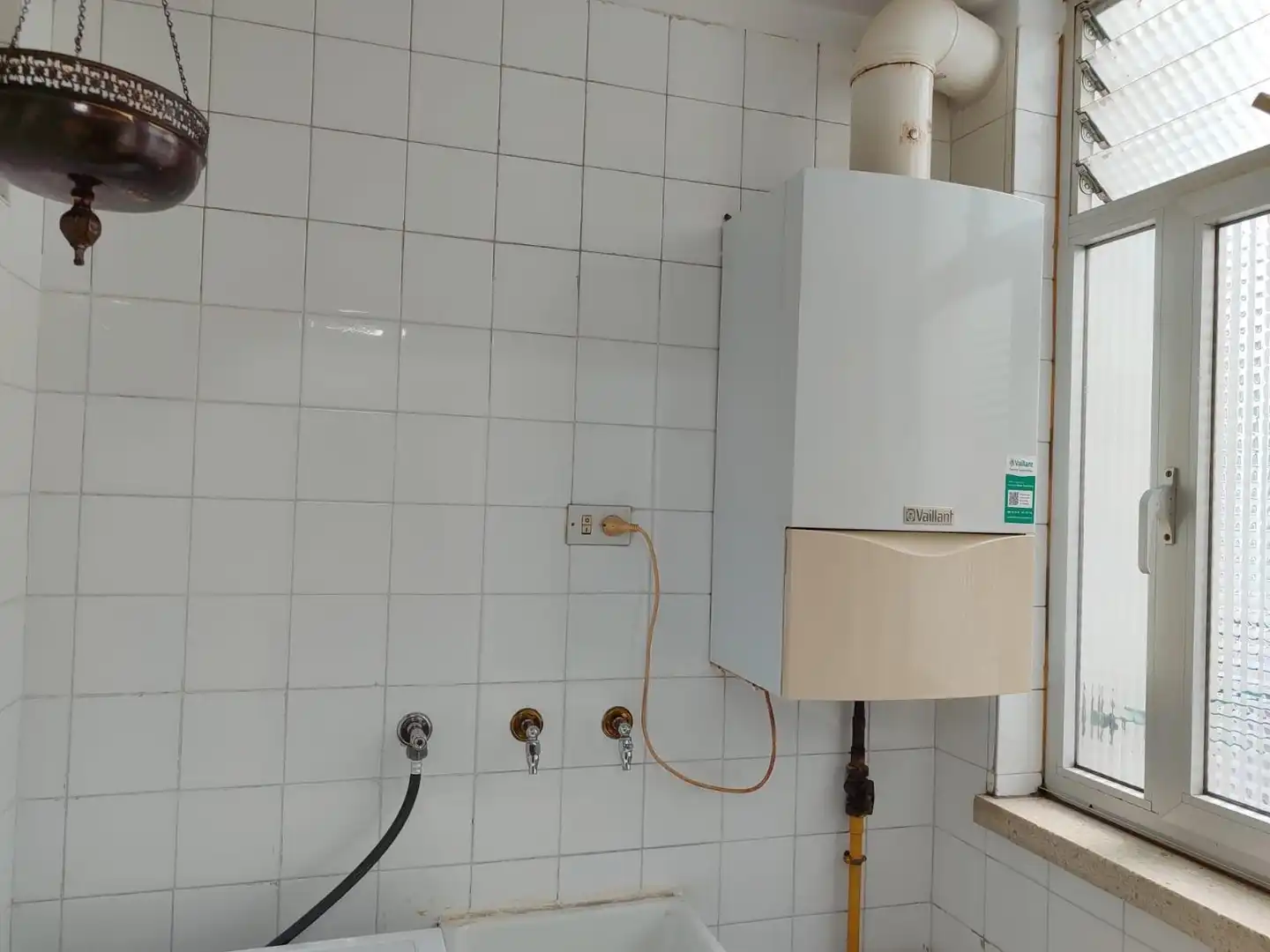 Bathroom of Flat for rent in Oviedo   with Heating and Furnished