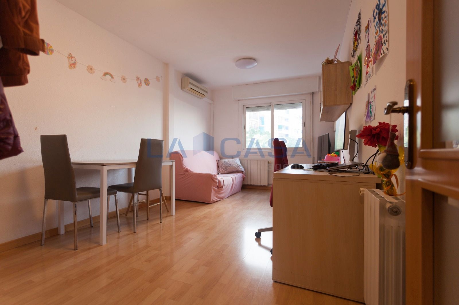 Bedroom of Flat for sale in L'Hospitalet de Llobregat  with Air Conditioner, Heating and Parquet flooring