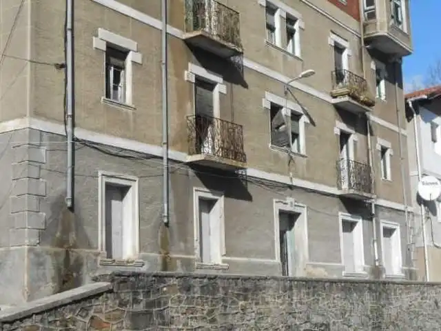 Apartamento en venta en Zalla, imagen 2