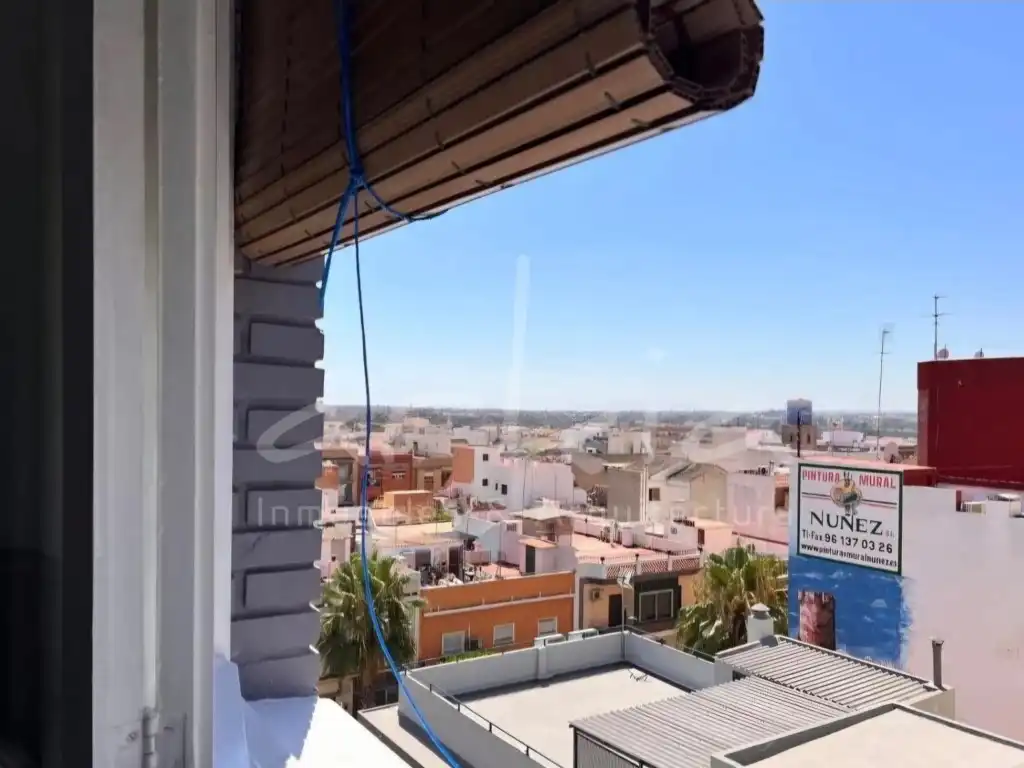 Balcony of Flat for sale in Paterna