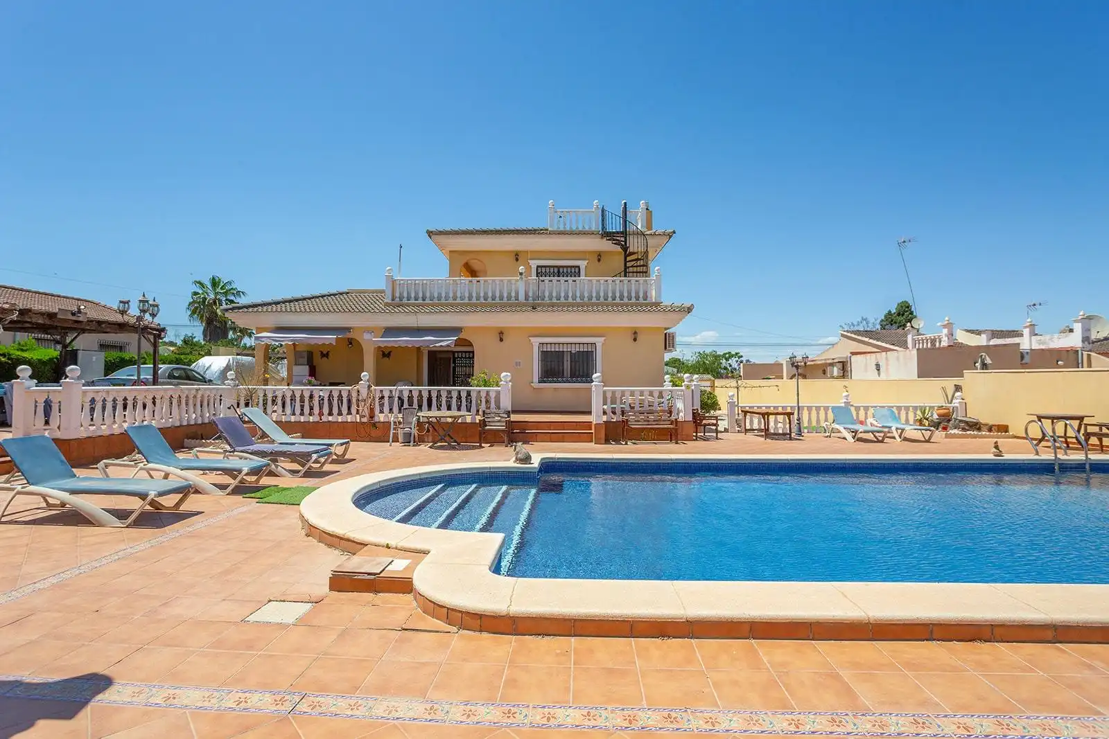 Chalet con terraza en venta en Centro