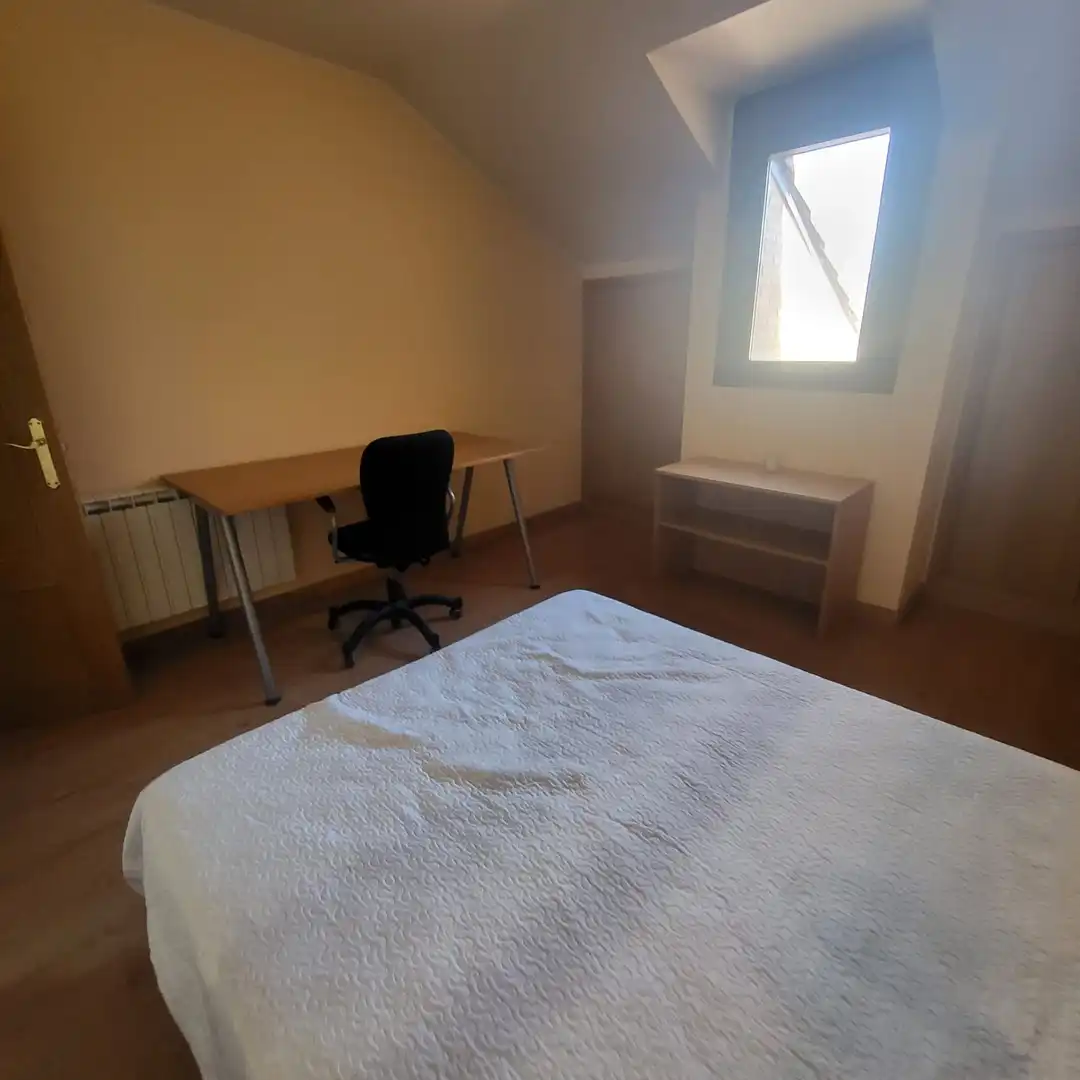 Habitación de Casa o chalet de alquiler en Ávila con Calefacción y Amueblado