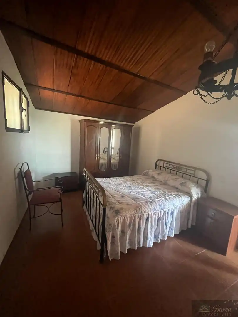 Dormitori de Casa o xalet en venda en Rute