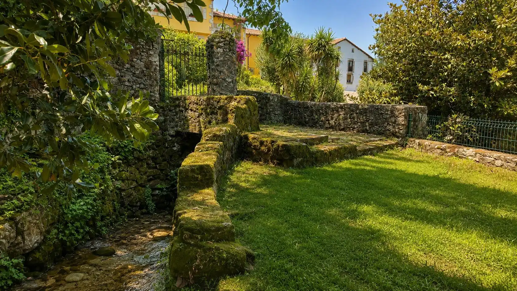 Jardí de Casa o xalet en venda en Alfoz de Lloredo amb Calefacció i Jardí privat