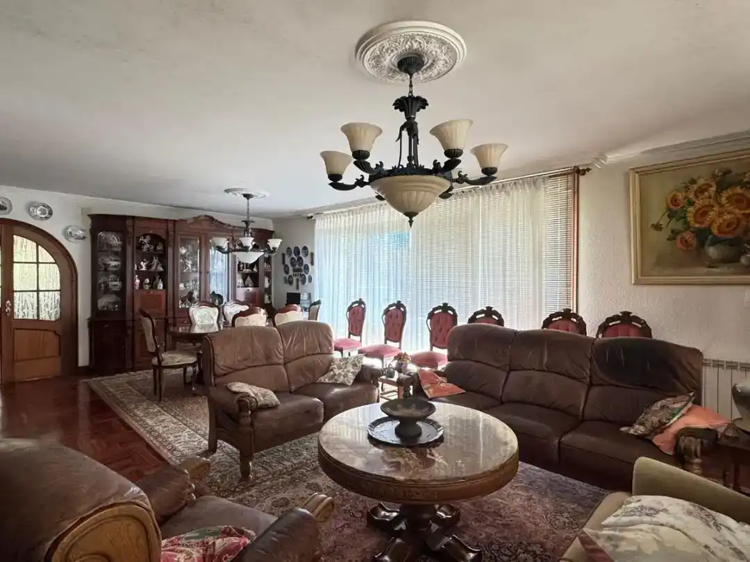 Sala d'estar de Casa o xalet en venda en Cangas  amb Aire condicionat i Balcó