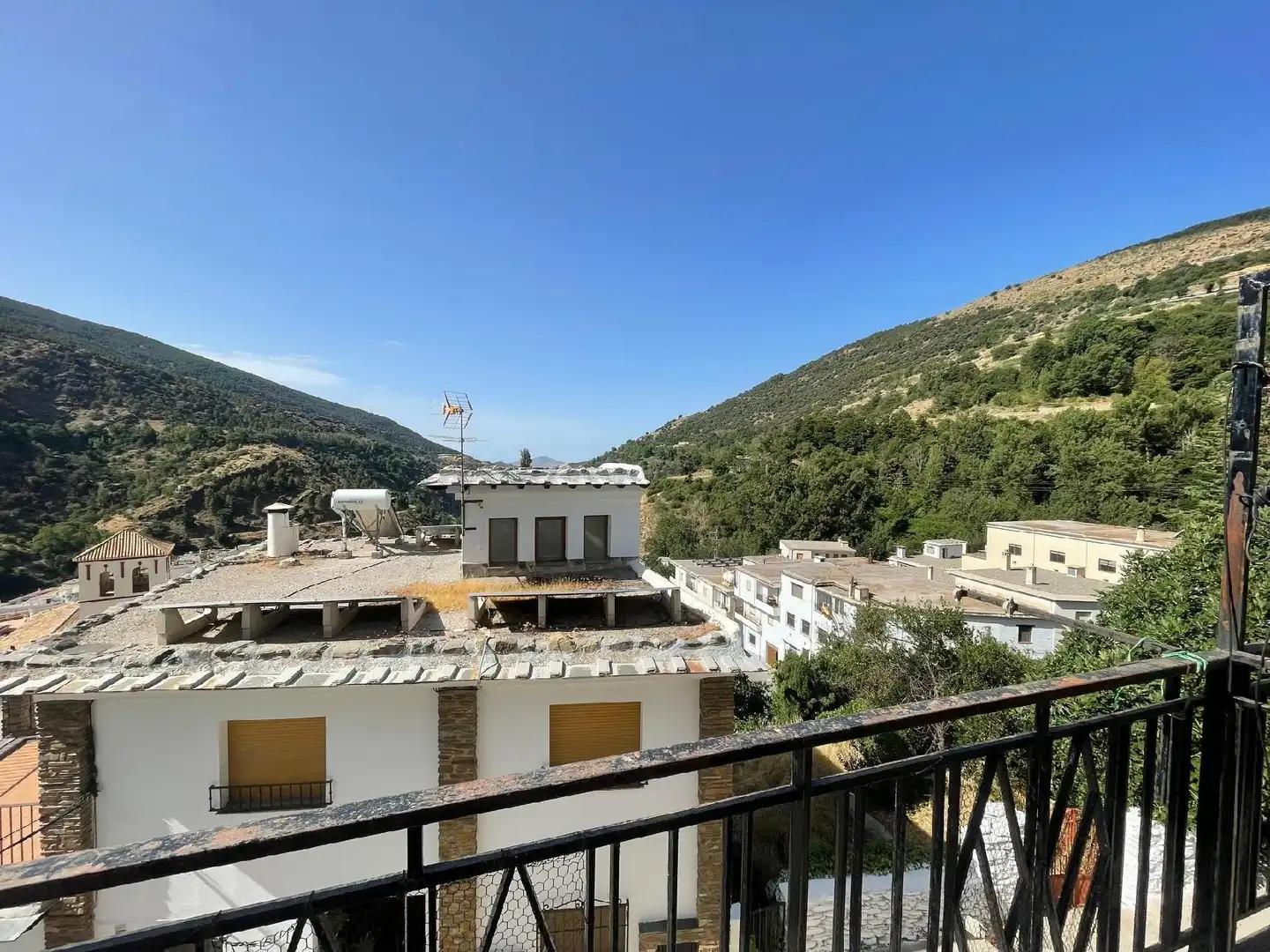Vista exterior de Casa o chalet en venta en Trevélez