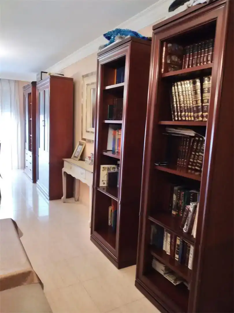Piso en venta en Melilla con Aire acondicionado, Microondas y Balcón