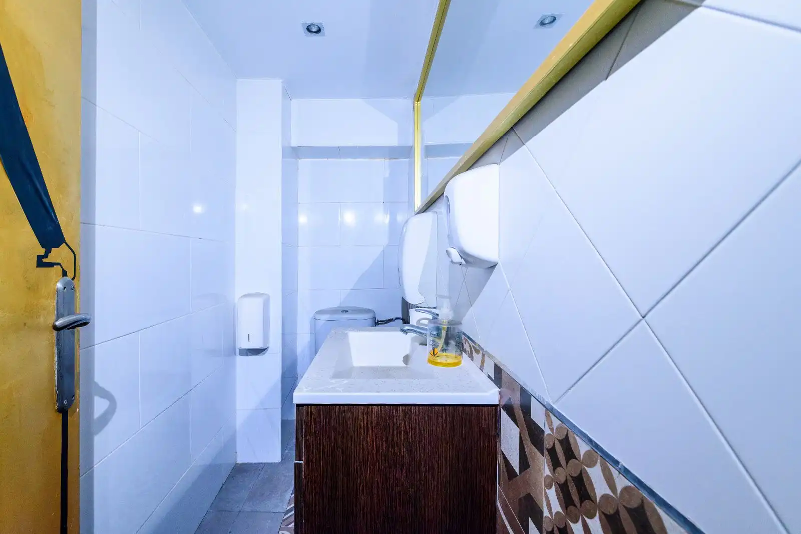 Badezimmer von Geschaftsraum zur Miete in Tarragona