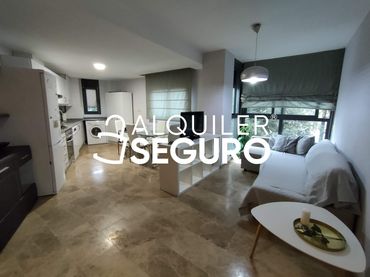 Appartamento con ascensore in affitto a Plata
