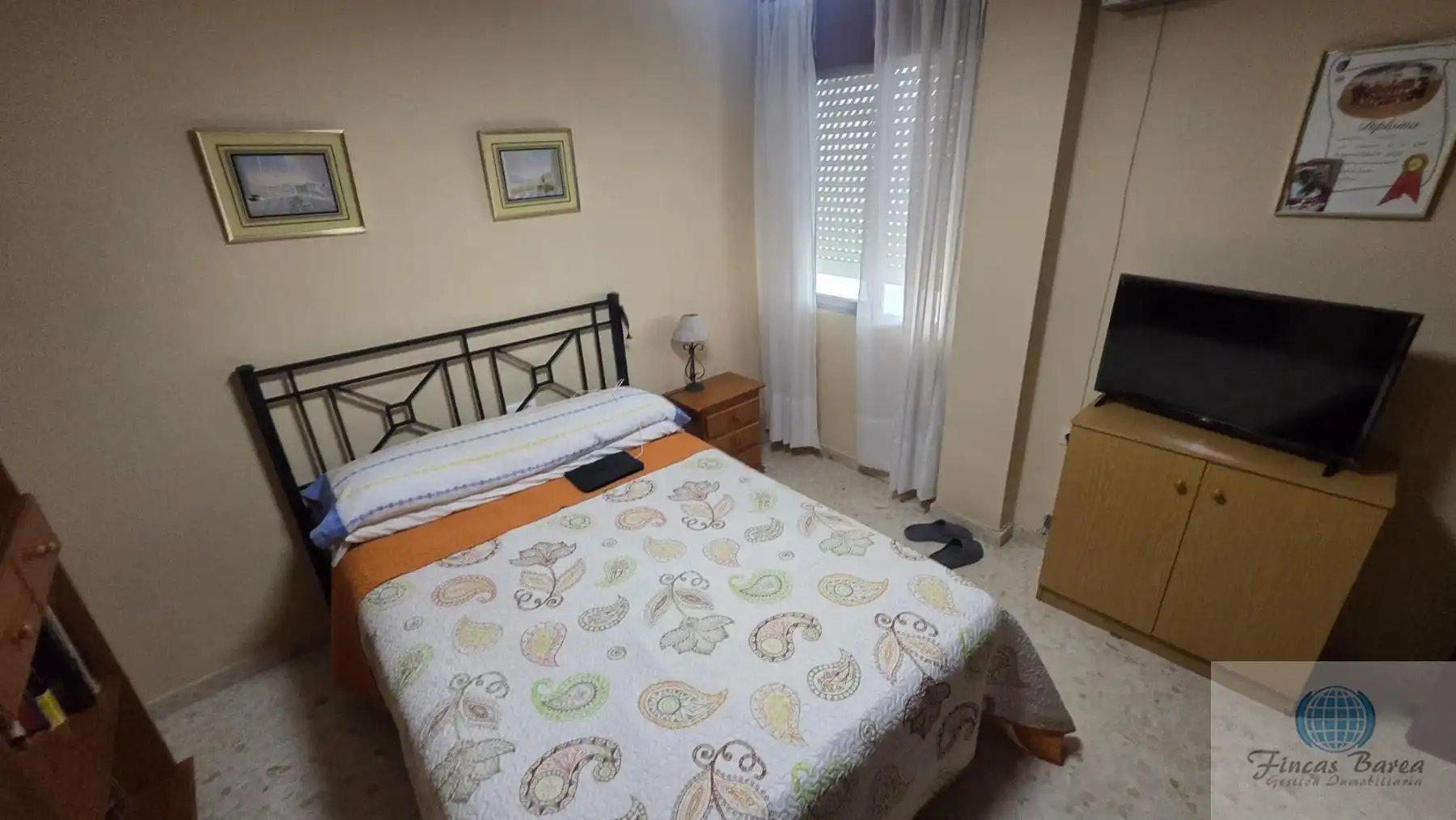 Habitación de Piso en venta en Fuengirola con Aire acondicionado y Terraza