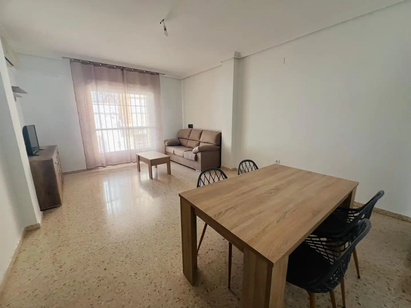 Wohnzimmer von Wohnung zum Verkauf in Almendralejo mit Klimaanlage, Heizung und Terrasse