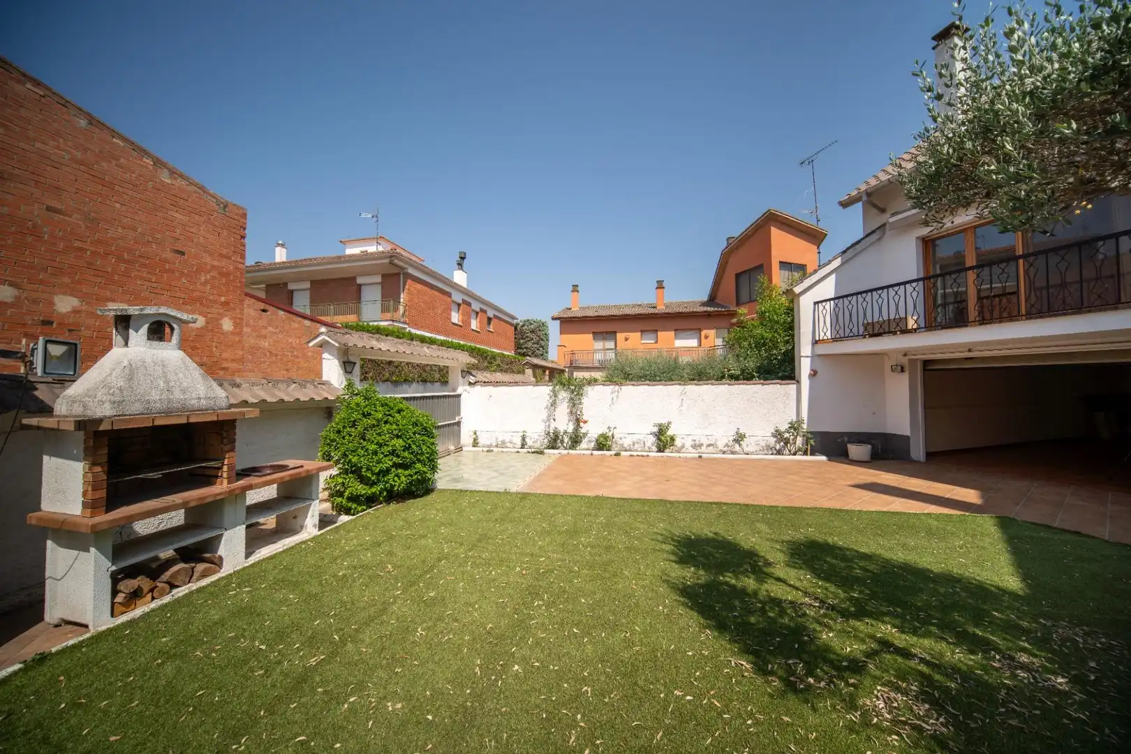 Jardí de Casa o xalet en venda en Calaf amb Calefacció, Terrassa i Moblat