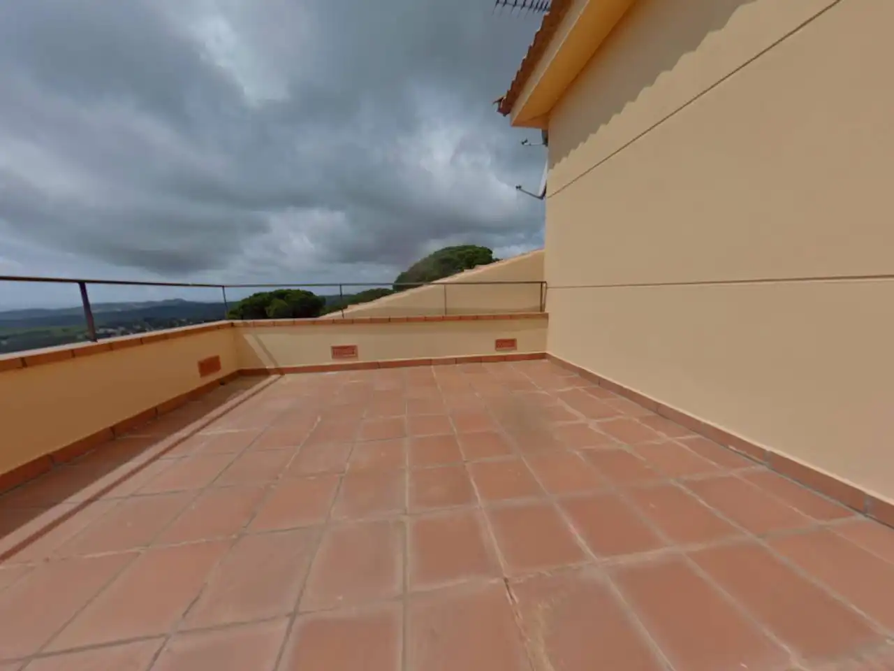 Casa amb piscina en venda a Calle Bellmunt, imagen 9