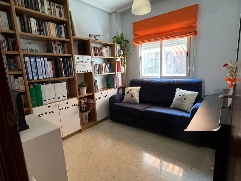 Sala d'estar de Casa adosada en venda en Mejostilla