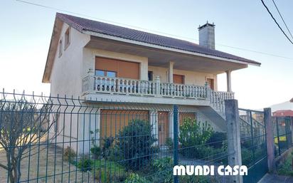 Exterior view of House or chalet for sale in Boiro  with Terrace