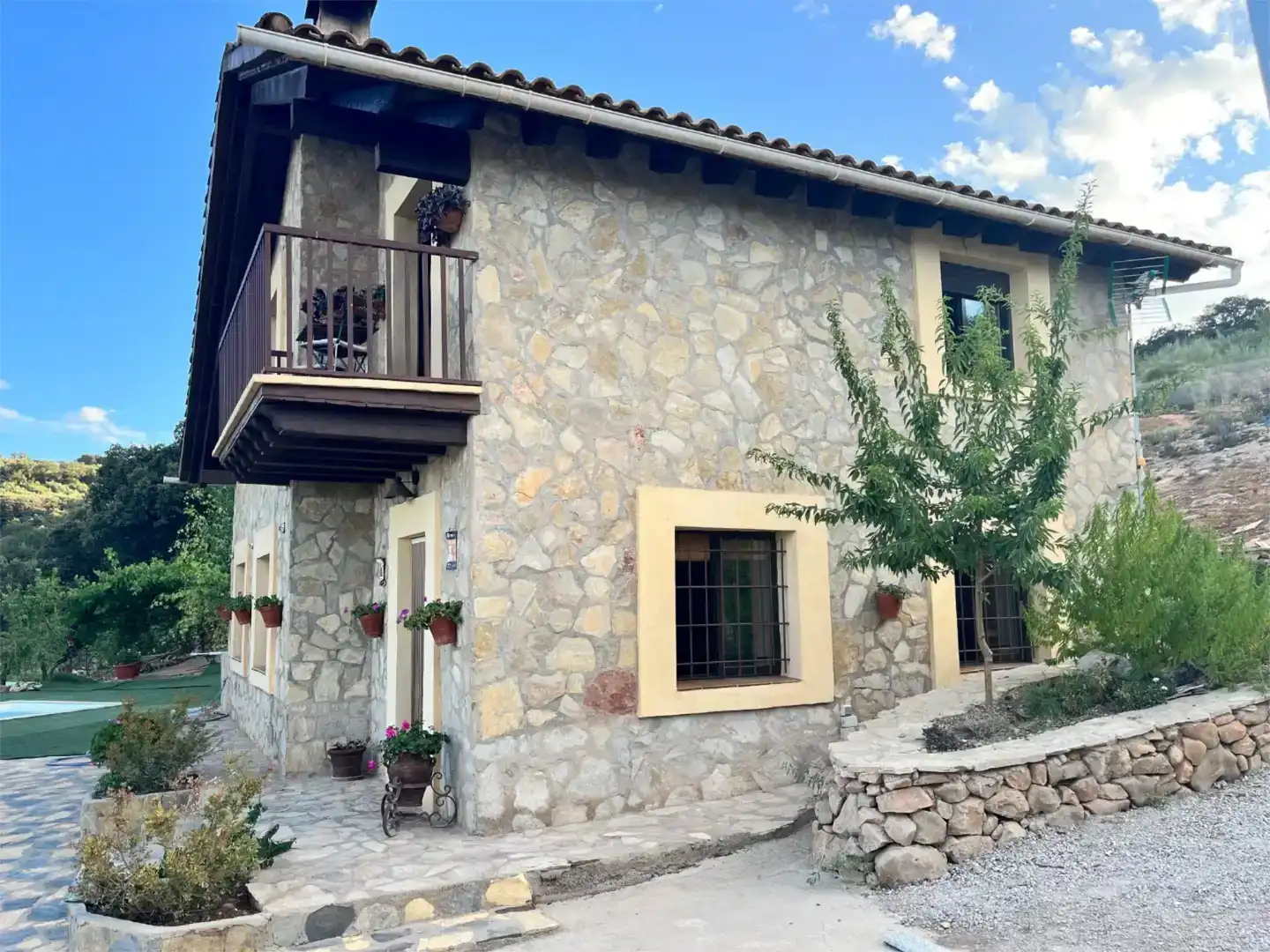 Vista exterior de Finca rústica en venda en Alcalá la Real amb Piscina i Balcó