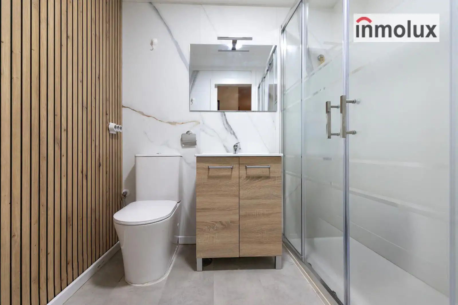 Baño de Piso en venta en Alicante / Alacant con Calefacción, Terraza y Alarma