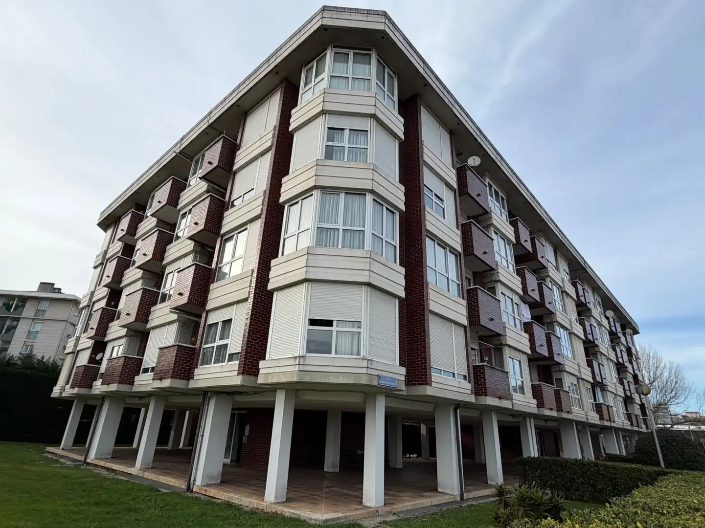 Außenansicht von Wohnung zum Verkauf in Santander mit Parkett und Terrasse