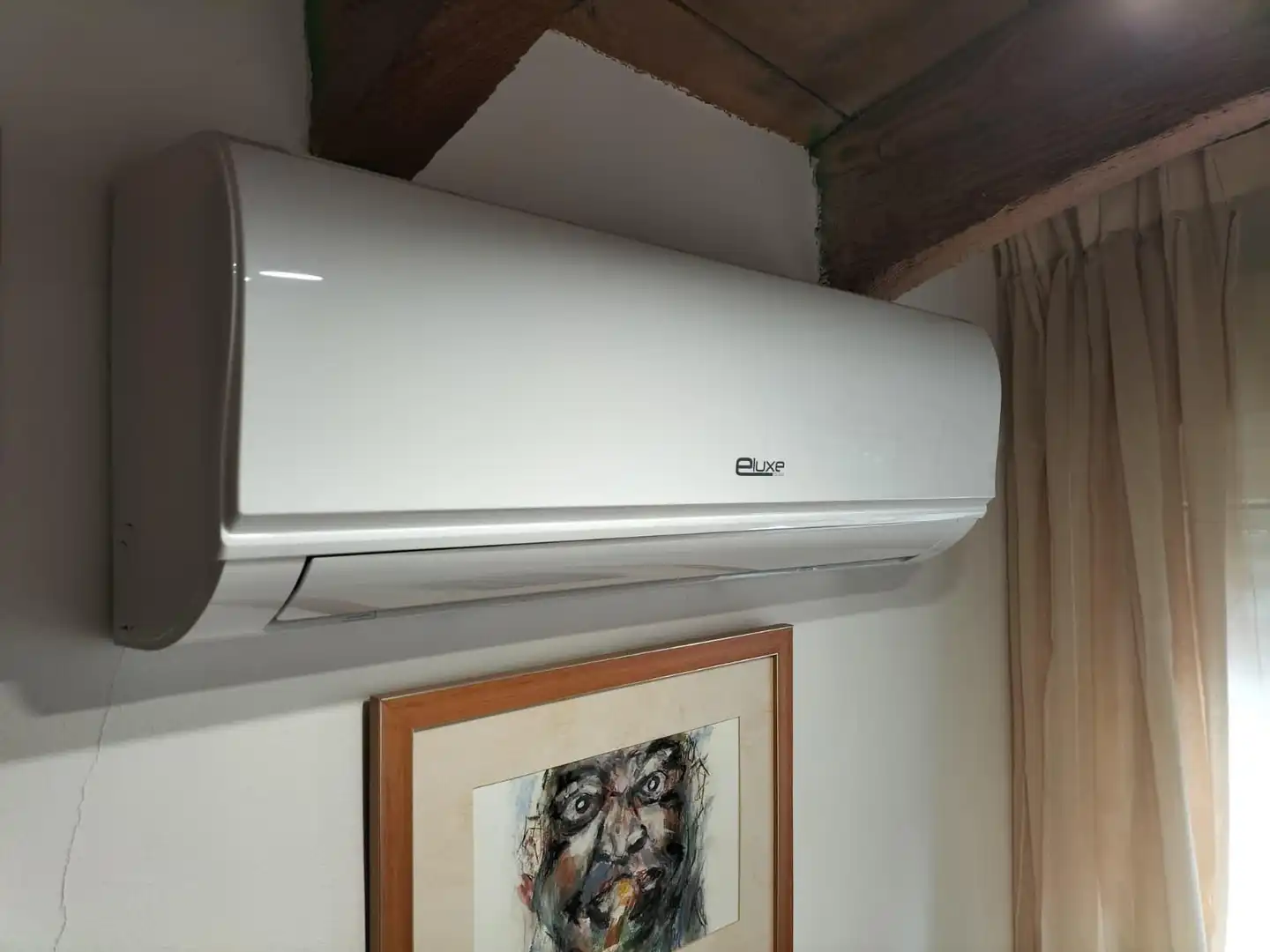 Wohnzimmer von Lagerraum zum Verkauf in Centro