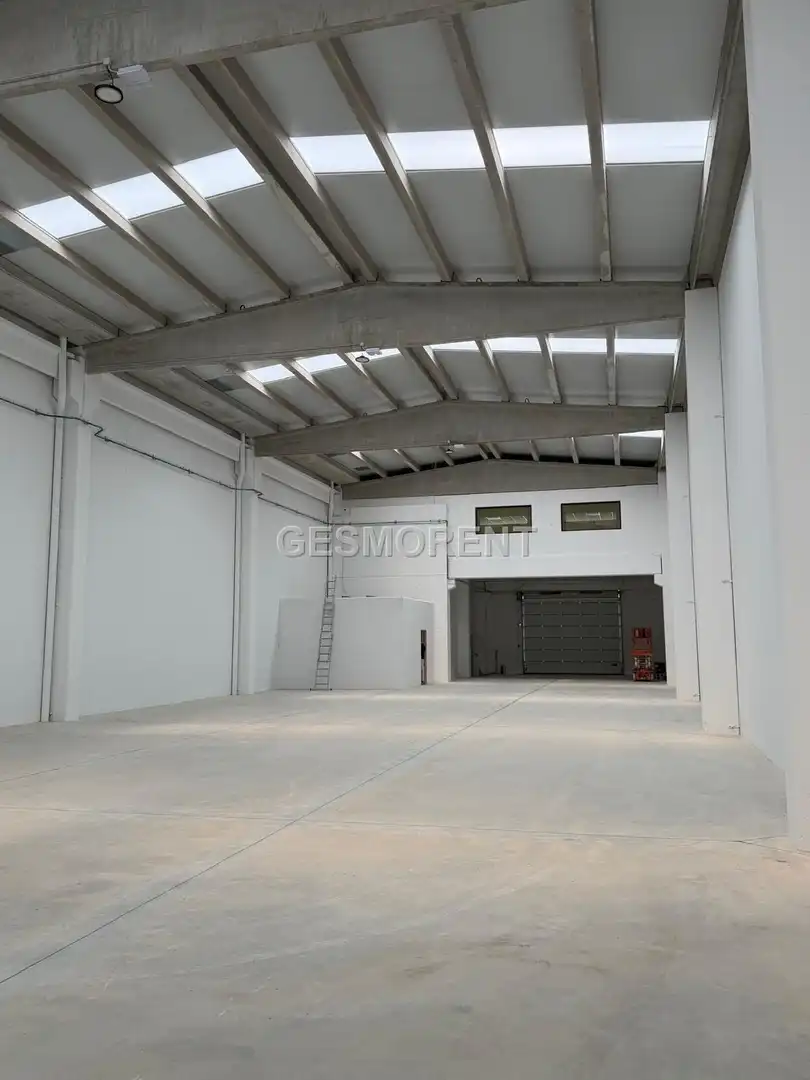 Nave industrial de alquiler en Viladecans