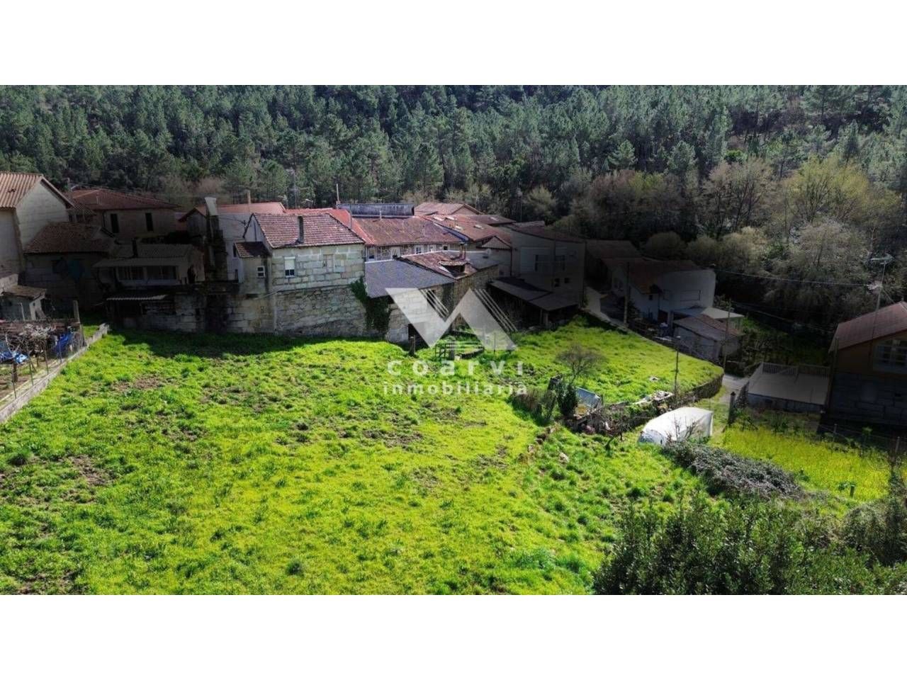 Houses for sale in A Gudiña   with Private garden