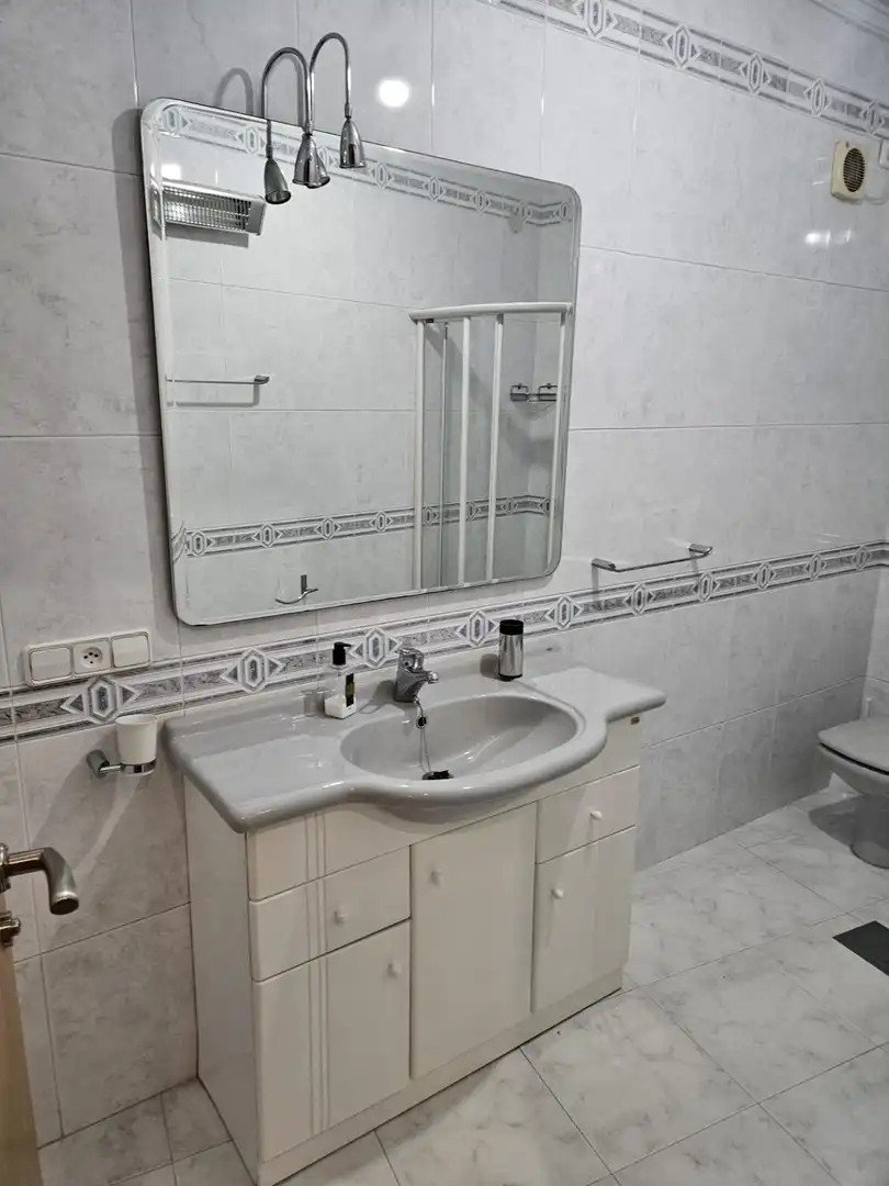 Bany de Pis en venda en Vilagarcía de Arousa amb Calefacció, Terrassa i Balcó