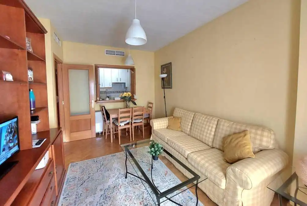 Flat with pool for sale in Carabanchel, imagen 3