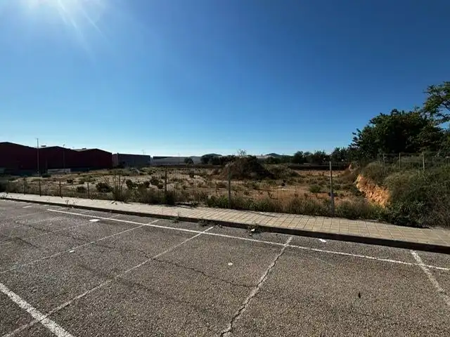 Terreno industrial en venta en Benaguasil