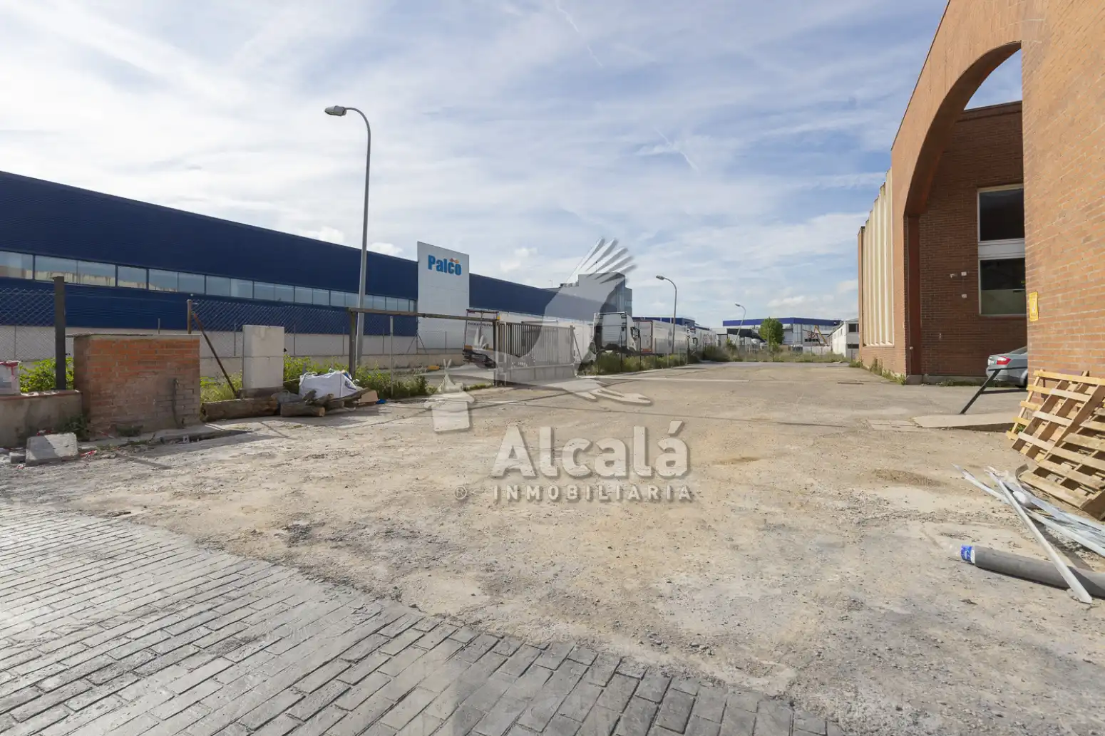 Nave industrial en venta en Alcalá de Henares