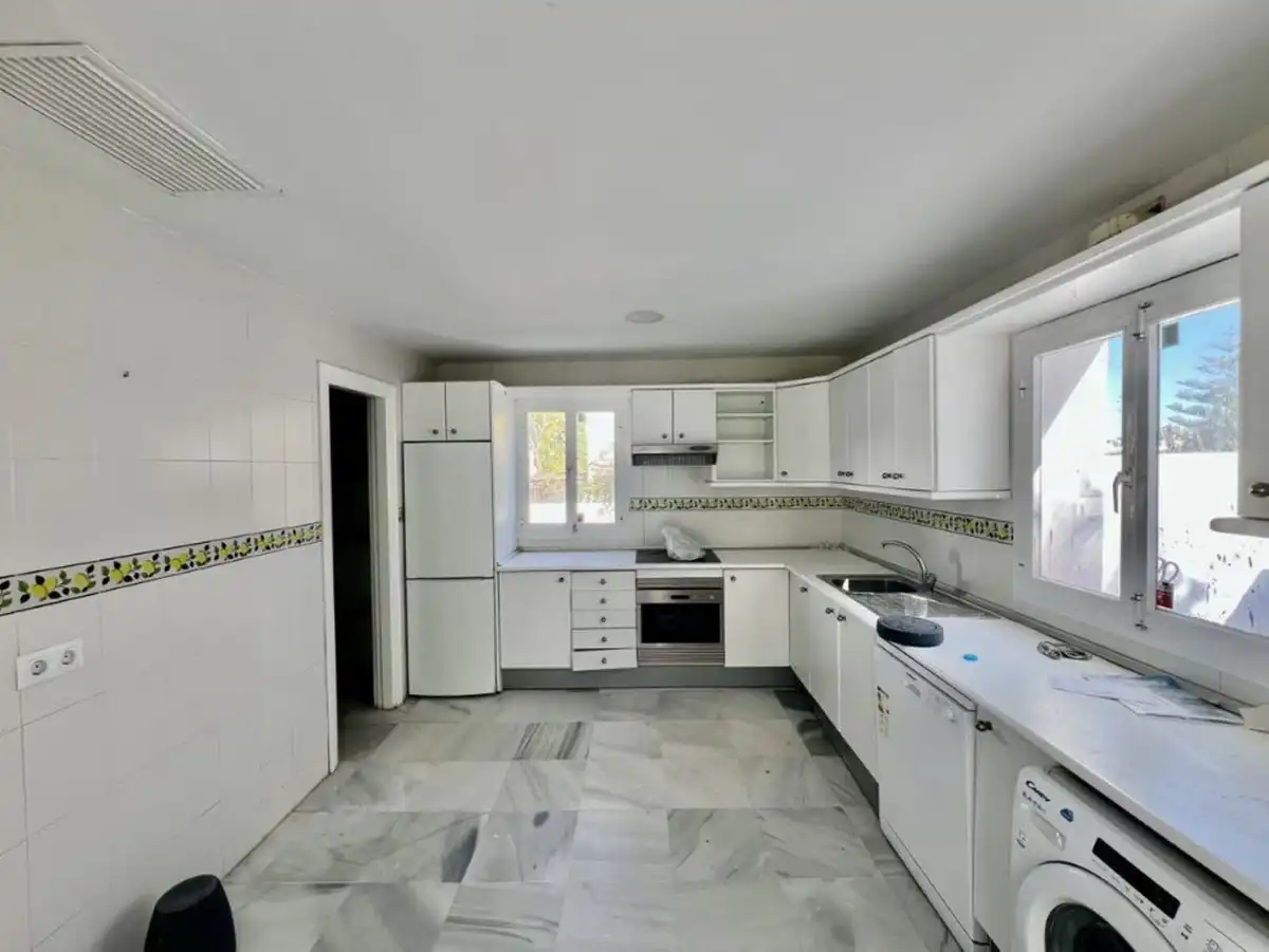 Villa con piscina in vendita a Nueva Andalucía, imagen 26