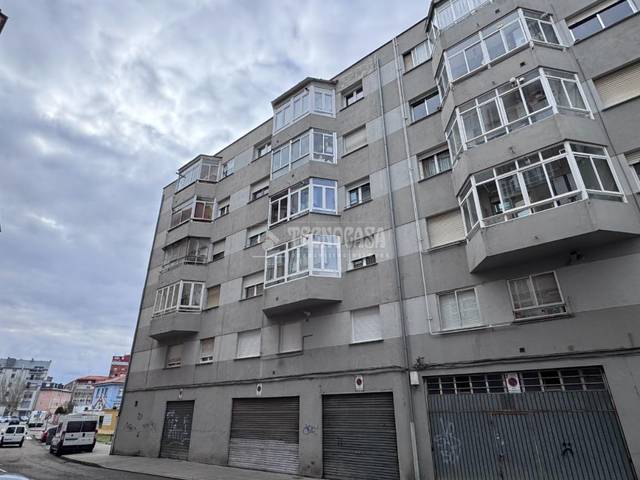 Piso en Venta en C. Escultor Mariñas en San Mamés - La Palomera