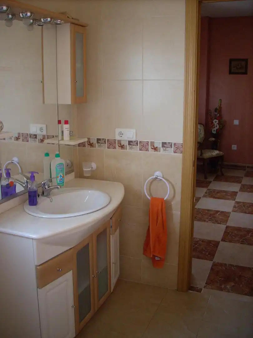 Baño de Casa adosada en venta en Santa Cruz del Retamar con Calefacción, Jardín privado y Terraza