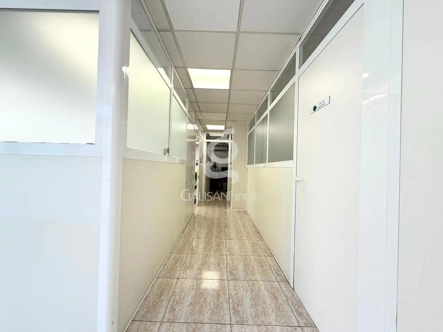 Oficina en venda en Cornellà de Llobregat amb Aire condicionat i Calefacció