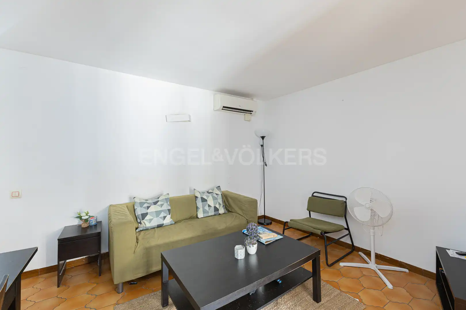 Living room of Flat for rent in Barcelona  with Air Conditioner, Heating and Furnished
