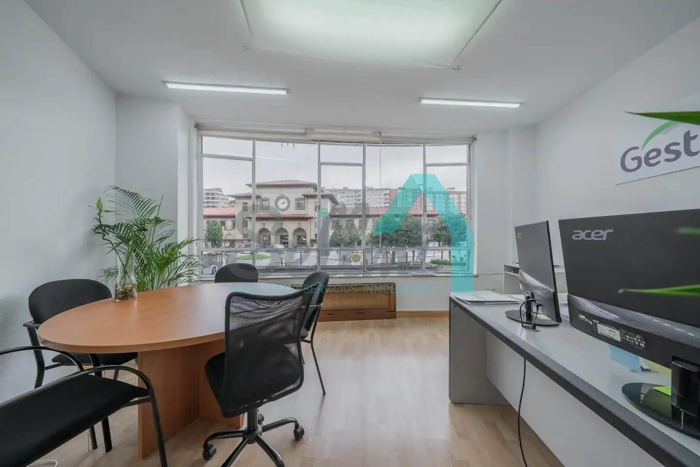 Office space with lift for sale in Centro - Casco Histórico, imagen 2