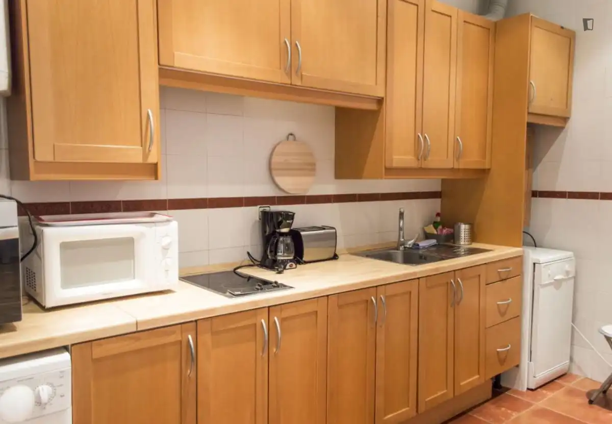 Apartamento de alquiler en Cortes - Huertas