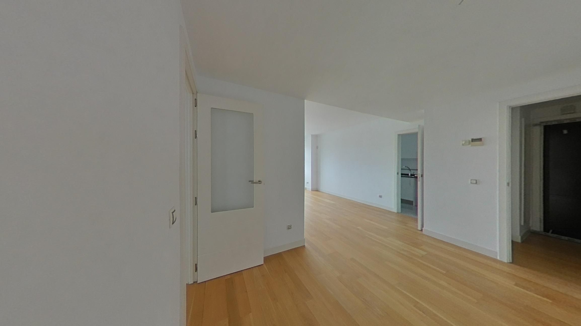 Flat for sale in  Madrid Capital  with Storage room and Swimming Pool