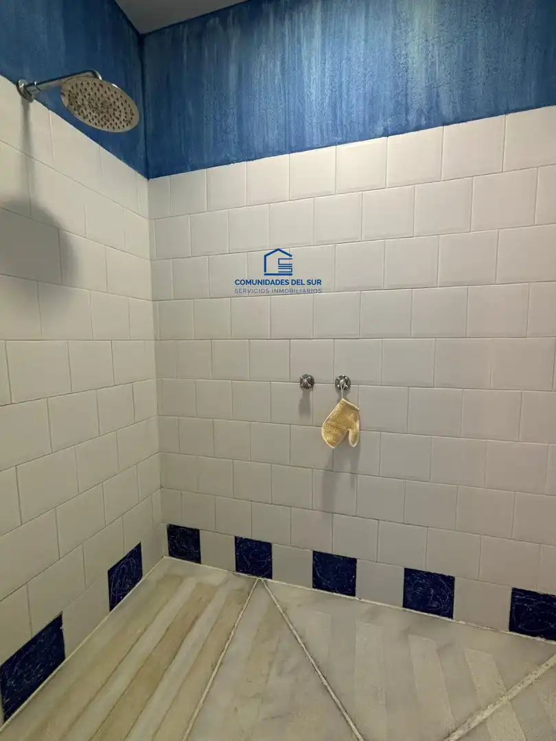 Bany de Casa o xalet de lloguer en El Puerto de Santa María amb Aire condicionat, Terrassa i Piscina