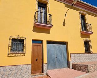 Exterior view of Single-family semi-detached for sale in Vélez-Málaga  with Terrace, Storage room and Furnished