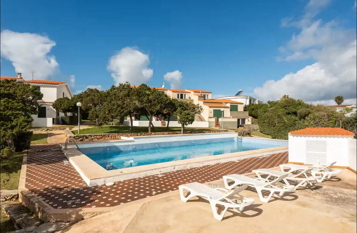 Piscina de Apartament en venda en Ciutadella de Menorca amb Aire condicionat, Terrassa i Moblat