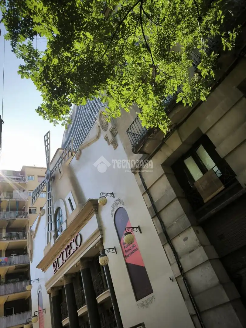 Pis amb ascensor en venda a Sants - Montjuïc