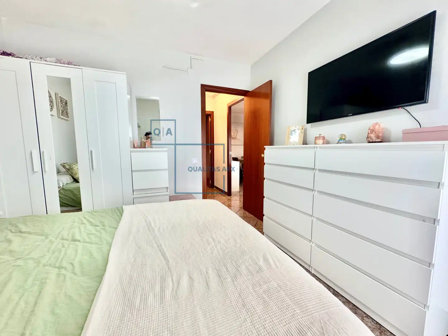 Habitación de Piso en venta en Terrassa con Aire acondicionado, Calefacción y Amueblado
