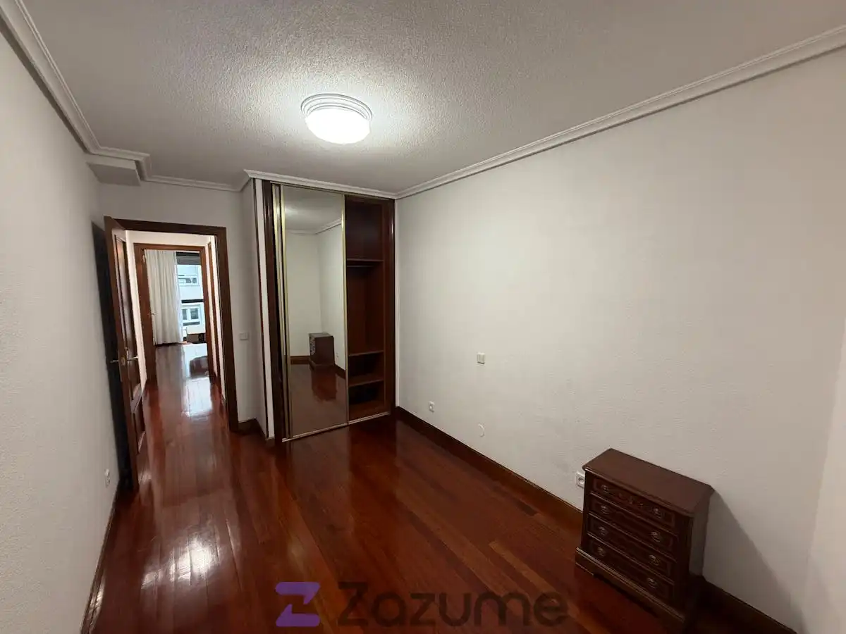 Flat for rent in C. Magallanes, Numancia - San Fernando