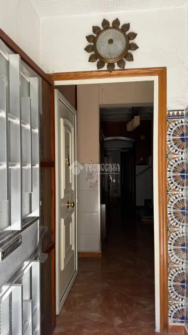 Casa adosada en venta en Almería con Amueblado