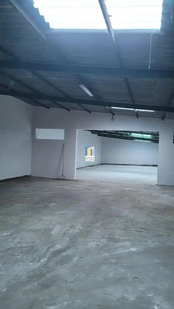 Local de lloguer en Monfarracinos